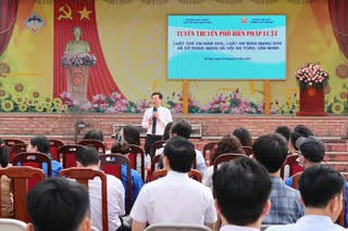 Tăng cường tập huấn, phổ biến các văn bản, quy định về phân cấp, phân quyền và các luật, nghị quyết mới được Quốc hội khóa XV thông qua tại kỳ họp thứ 9
